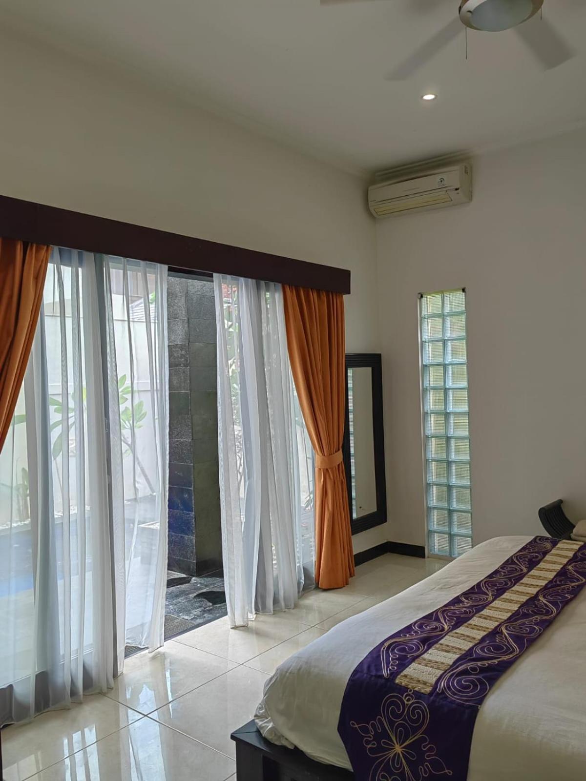 Bali, Kuta, De Kubu Villa No1 Legian Esterno foto