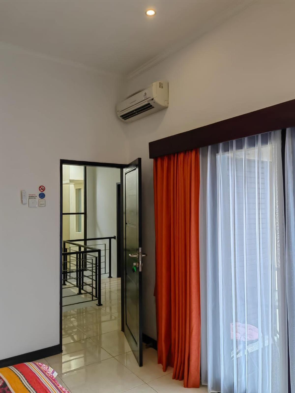 Bali, Kuta, De Kubu Villa No1 Legian Esterno foto